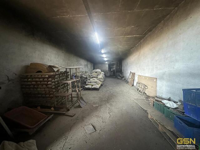 23-İZMİR BORNOVA PINARBAŞINDA SATILIK İŞYERİ VE ARAZİ